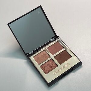 Charlotte Tilbury Pillow Talk Dreams Luxury Eyeshadow Palette full size makeup